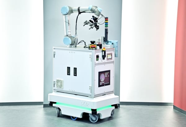 AMR+cobot_211215-1